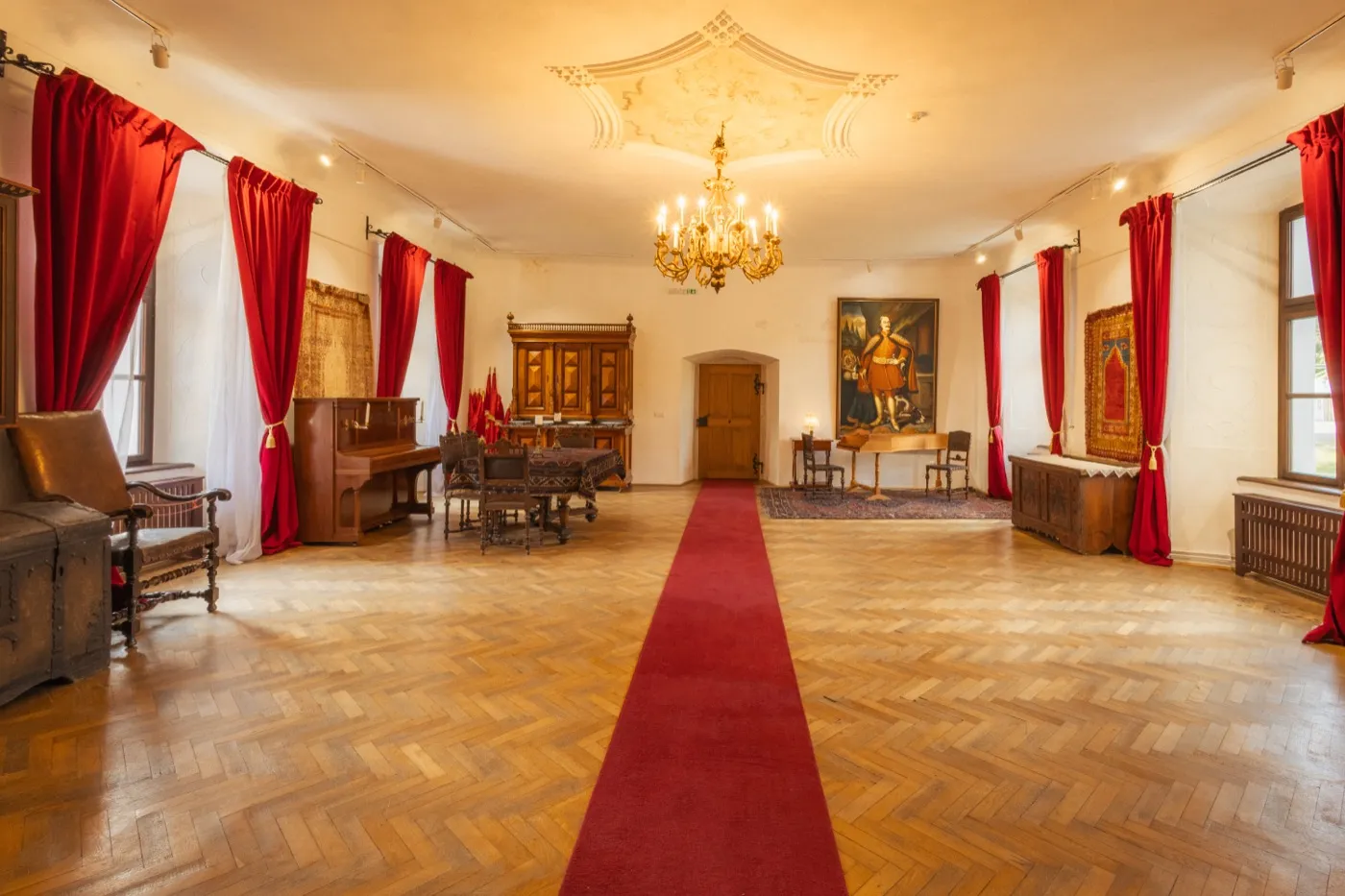 The furnished Palace Hall